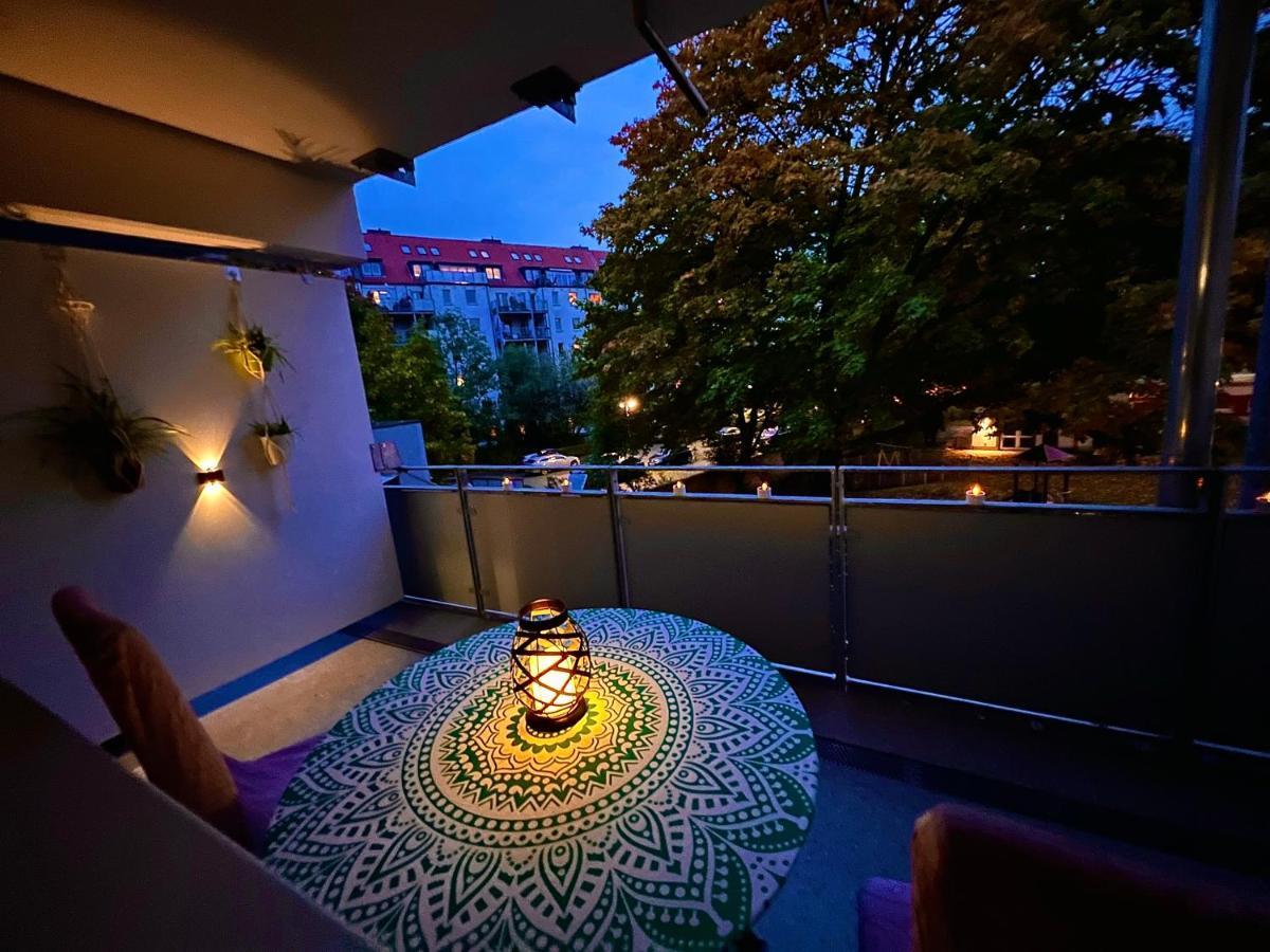 Stylish, Cozy & Quiet With One And Half In District 1 Apartamento Düsseldorf