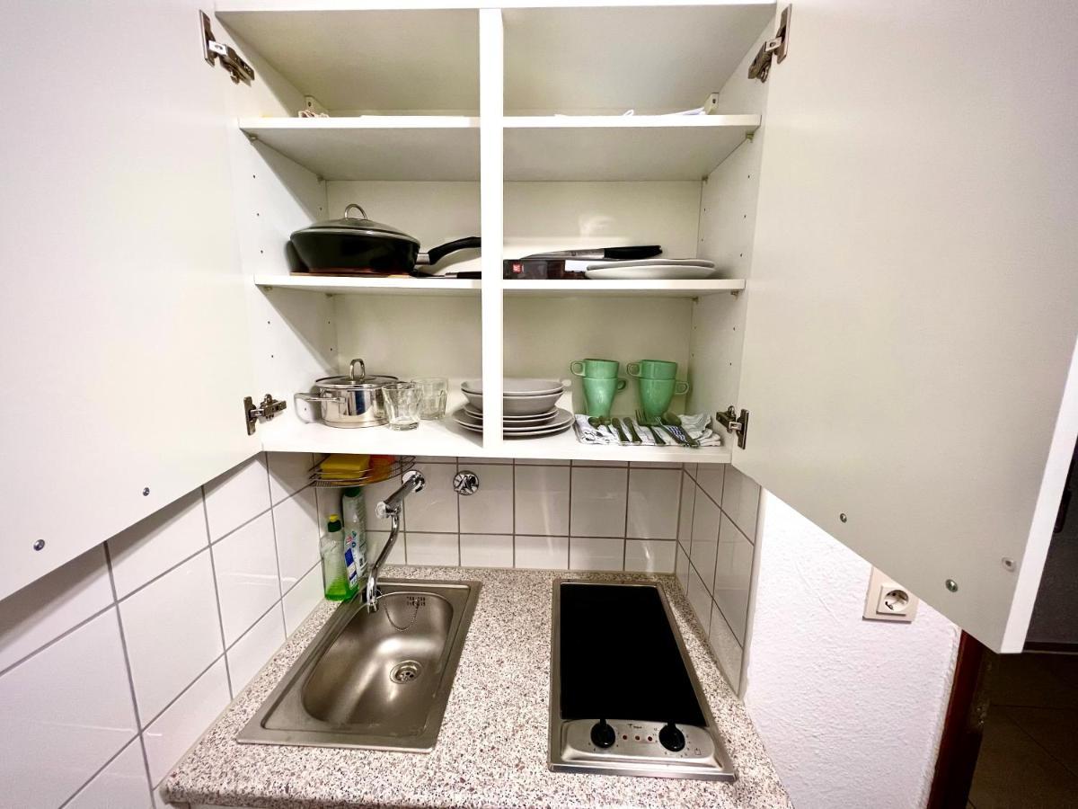 Stylish, Cozy & Quiet With One And Half In District 1 Apartamento