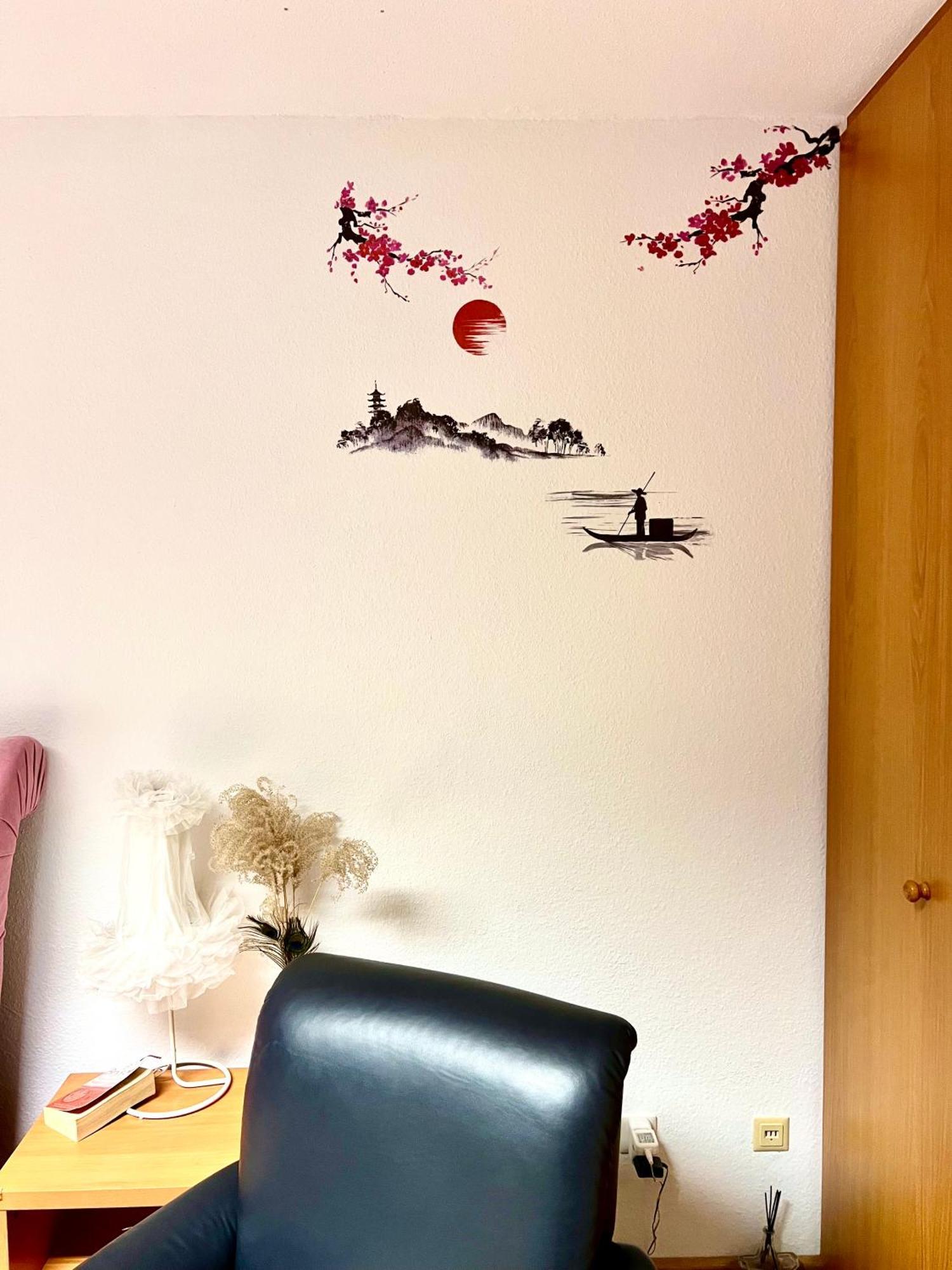 Stylish, Cozy & Quiet With One And Half In District 1 Apartamento