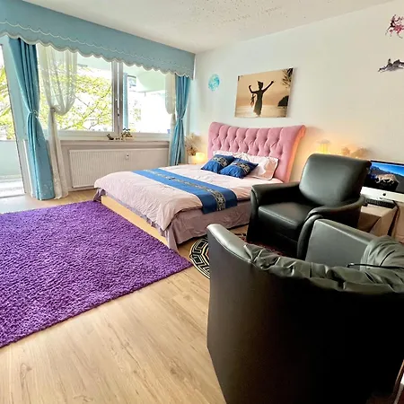 Stylish, Cozy & Quiet Apartment With One And Half Rooms In District 1 Дюссельдорф Экстерьер фото